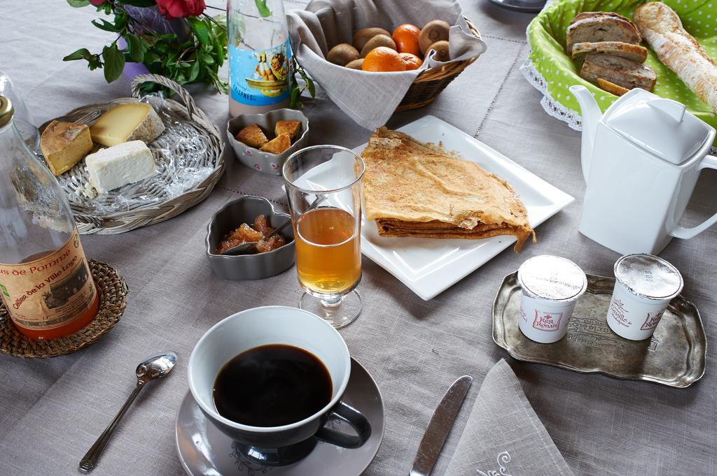 Aux Greniers A Reves Bed & Breakfast Plestan Ngoại thất bức ảnh