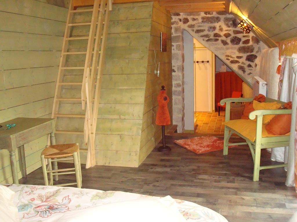 Aux Greniers A Reves Bed & Breakfast Plestan Ngoại thất bức ảnh