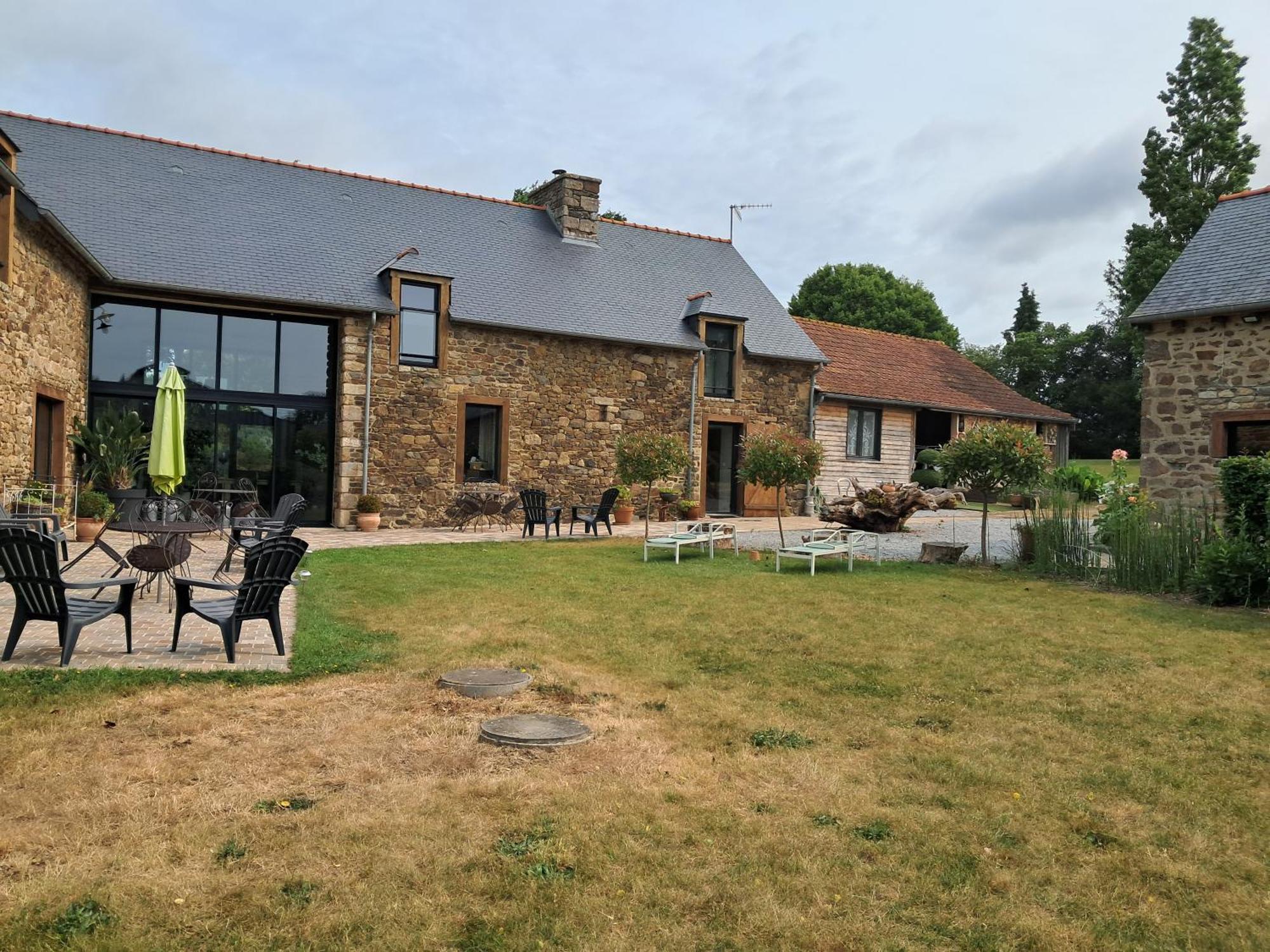 Aux Greniers A Reves Bed & Breakfast Plestan Ngoại thất bức ảnh