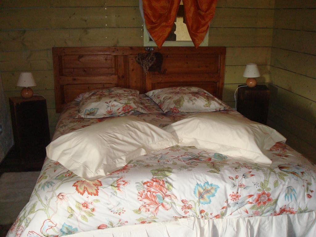 Aux Greniers A Reves Bed & Breakfast Plestan Ngoại thất bức ảnh