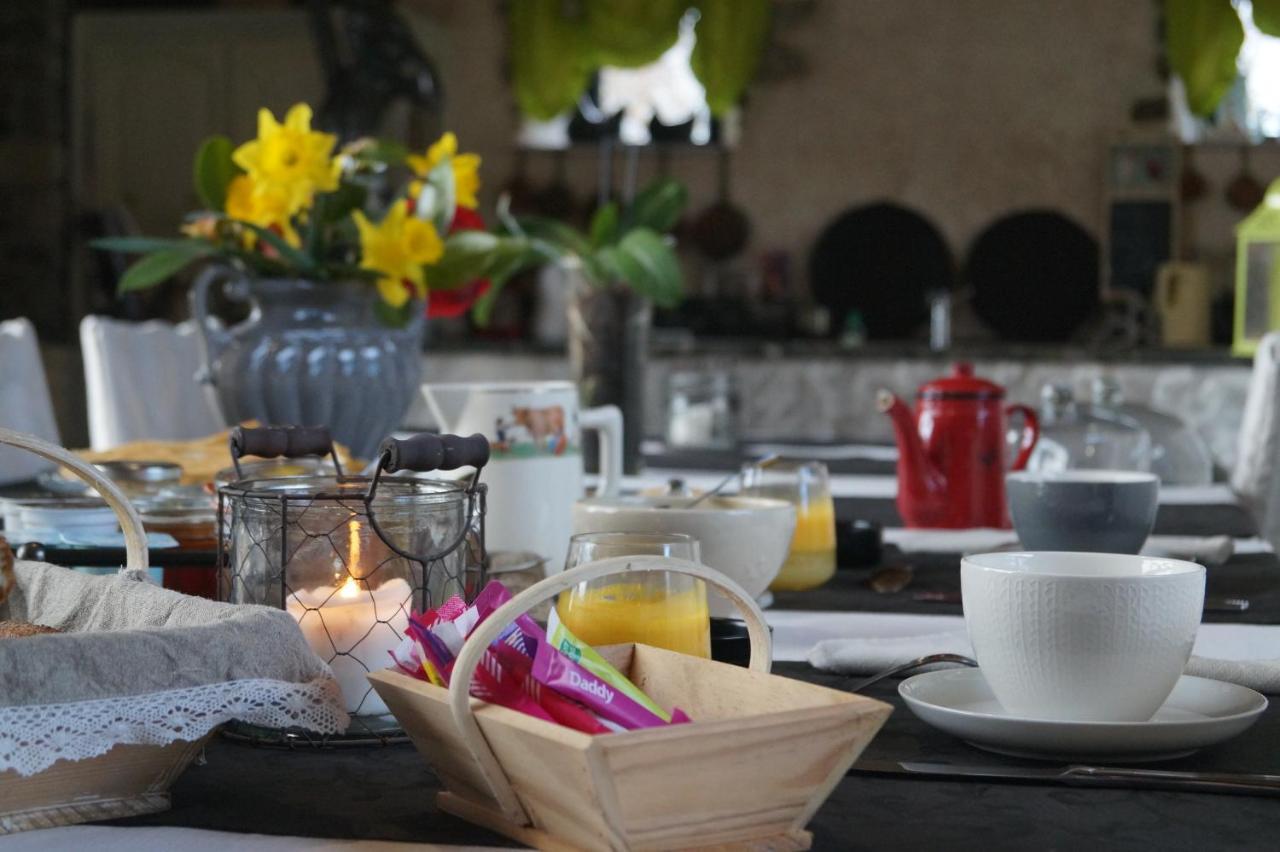 Aux Greniers A Reves Bed & Breakfast Plestan Ngoại thất bức ảnh